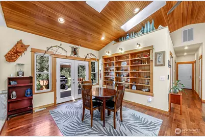 19379 Morton Road, Burlington, WA 98233 - Photo 5