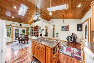 19379 Morton Road, Burlington, WA 98233 - Photo 17