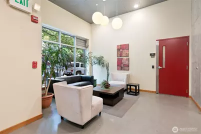 827 Hiawatha Place S #402, Seattle, WA 98144 - Photo 19