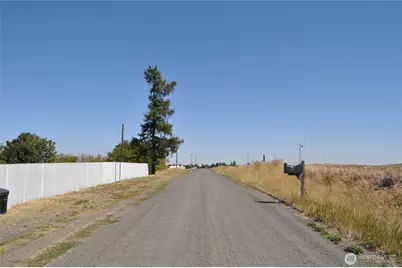 37413 Main Street E, Davenport, WA 99122 - Photo 39
