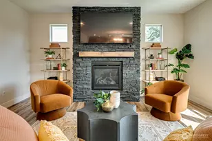 124 W 12th Way, La Center, WA 98629 - Photo 9