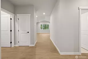 19601 95th Ave Ct E, Graham, WA 98338 - Photo 3