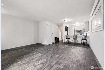 280 NW Newport Way #B14, Issaquah, WA 98027 - Photo 1
