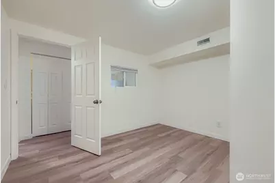 16110 Evanston Ave N, Shoreline, WA 98133 - Photo 23