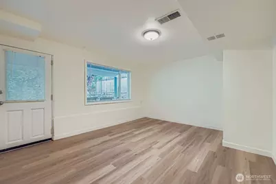 16110 Evanston Ave N, Shoreline, WA 98133 - Photo 21