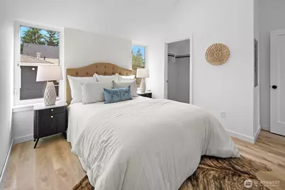 2923 39th Avenue SW, Seattle, WA 98116 - Photo 17