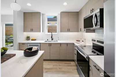 2923 39th Avenue SW, Seattle, WA 98116 - Photo 9