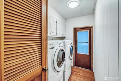 18425 NE 95th Street #110, Redmond, WA 98052 - Photo 25