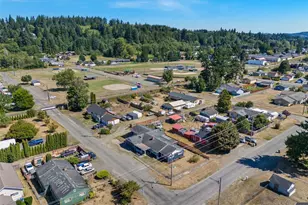 402 N 10th St, Elma, WA 98541 - Photo 35