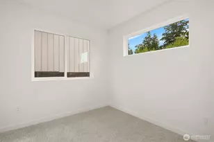 2028 NE 123rd St, Seattle, WA 98125 - Photo 7