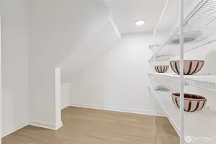 20307 Eagle Ln E, Bonney Lake, WA 98391 - Photo 9