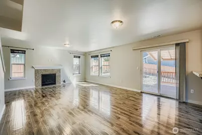 1150 E 41st St, Tacoma, WA 98404 - Photo 3