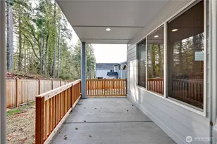 216 NE Shadowhawk Ln, Bremerton, WA 98311 - Photo 11