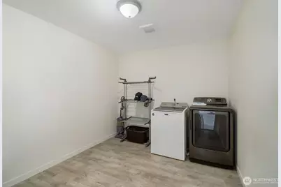 602 Cardinal Avenue, Winlock, WA 98596 - Photo 9