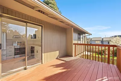917 N 100th Street, Seattle, WA 98133 - Photo 31