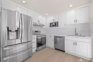 917 N 100th St, Seattle, WA 98133 - Photo 13