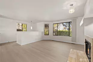 917 N 100th St, Seattle, WA 98133 - Photo 9