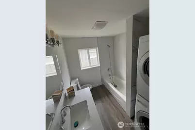 13348 32nd Avenue S, Tukwila, WA 98168 - Photo 3