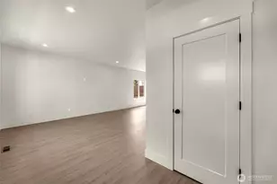 301 Cap Ave, Winlock, WA 98596 - Photo 5