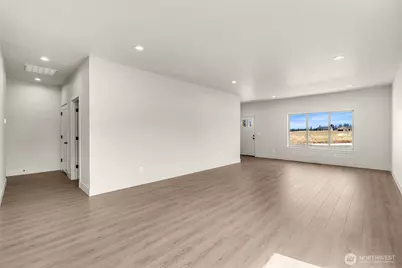 301 Cap Avenue, Winlock, WA 98596 - Photo 9