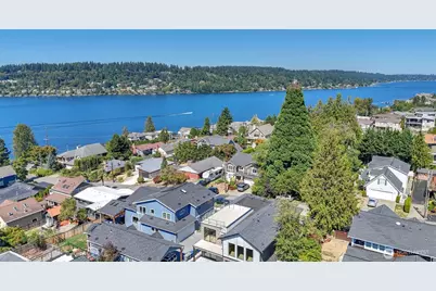 1015 N 35th Street, Renton, WA 98056 - Photo 1