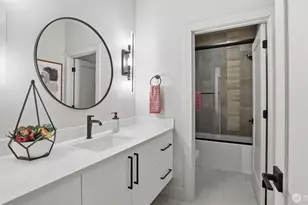 1015 N 35th St, Renton, WA 98056 - Photo 33