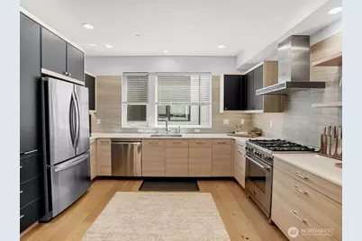 17338 Bothell Way NE #E, Bothell, WA 98011 - Photo 3