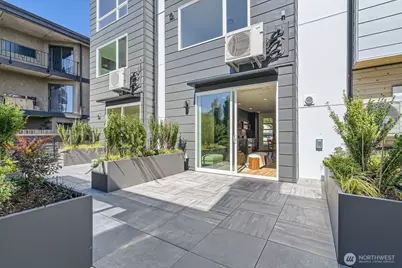 511 Howe Street #B, Seattle, WA 98109 - Photo 21