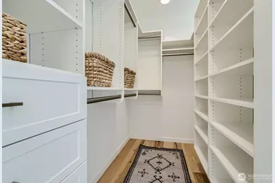 511 Howe Street #B, Seattle, WA 98109 - Photo 13