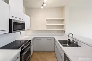 700 E Denny Way, Seattle, WA 98122 - Photo 13