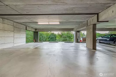 145 105th Avenue SE #11, Bellevue, WA 98004 - Photo 37