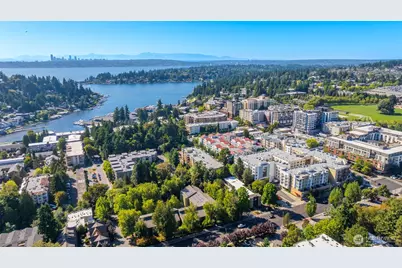 145 105th Avenue SE #11, Bellevue, WA 98004 - Photo 3