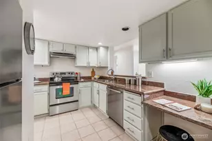 145 105th Ave SE, Bellevue, WA 98004 - Photo 23