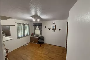 937 Pearl St, Bremerton, WA 98310 - Photo 3