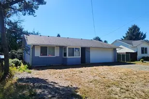 285 Mast Ave NW, Ocean Shores, WA 98569 - Photo 5
