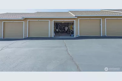 23318 Sunserra Loop NW #B-00, Quincy, WA 98848 - Photo 25