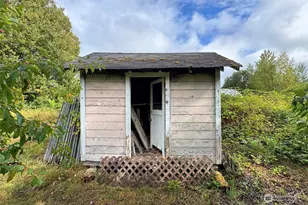 3951 S Tyler Rd, Port Angeles, WA 98363 - Photo 37