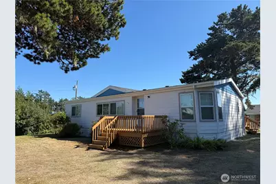 1214 50th Place, Seaview, WA 98644 - Photo 1