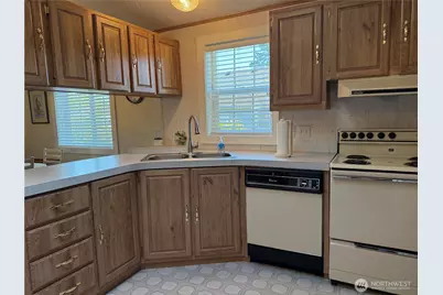 1214 50th Place, Seaview, WA 98644 - Photo 5