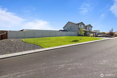 4019 Queen Street, West Richland, WA 99353 - Photo 3