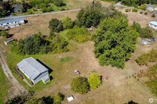 5824 Haddon Ln, Anacortes, WA 98221 - Photo 3