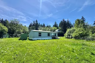 5824 Haddon Ln, Anacortes, WA 98221 - Photo 5