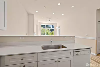 6831 NE 170th Street #306, Kenmore, WA 98028 - Photo 15