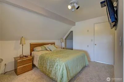 639 Lake Island Avenue SE, Ocean Shores, WA 98569 - Photo 7