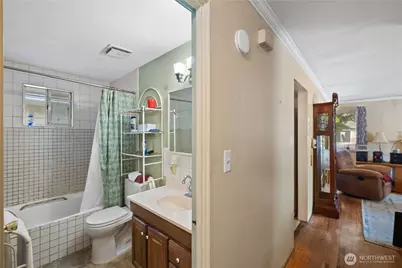 105 NE 180th Street, Shoreline, WA 98155 - Photo 13