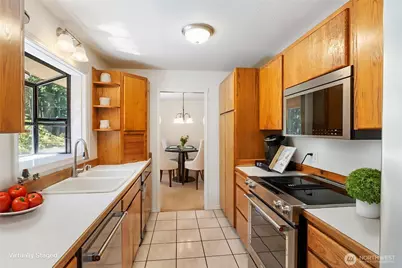 4803 Military Road E, Tacoma, WA 98446 - Photo 9