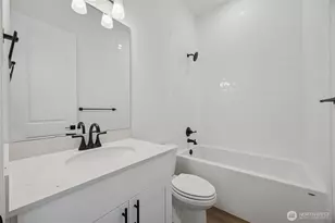 325 N 55th St, Mount Vernon, WA 98273 - Photo 9