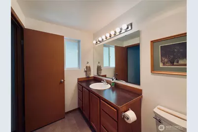 2037 Delameter Road, Castle Rock, WA 98611 - Photo 13