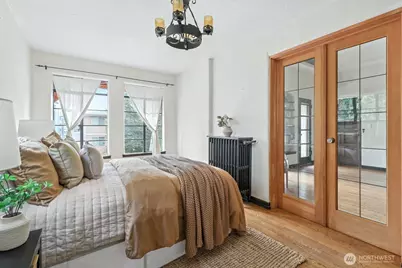 1106 NE 42nd Street #19, Seattle, WA 98105 - Photo 9