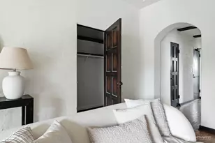 1106 NE 42nd St, Seattle, WA 98105 - Photo 23